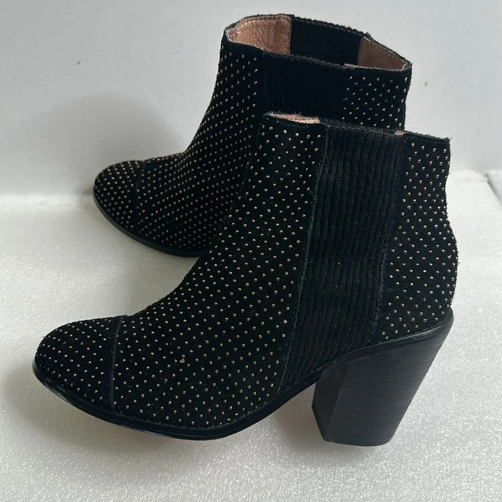 Any anthropology black micro beaded suede ankle boots size 8